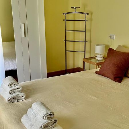 Napule House - Napoli Appartamento In Centro Екстериор снимка