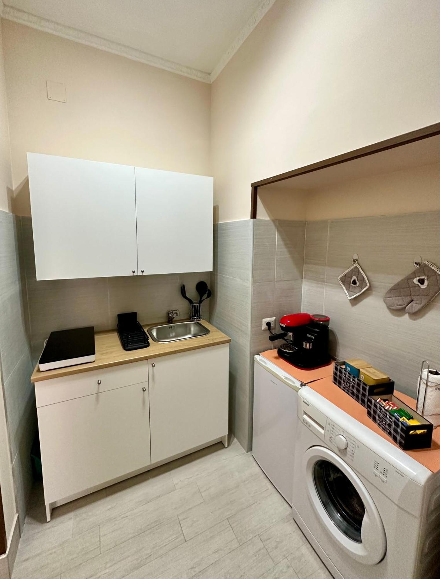 Napule House - Napoli Appartamento In Centro Екстериор снимка