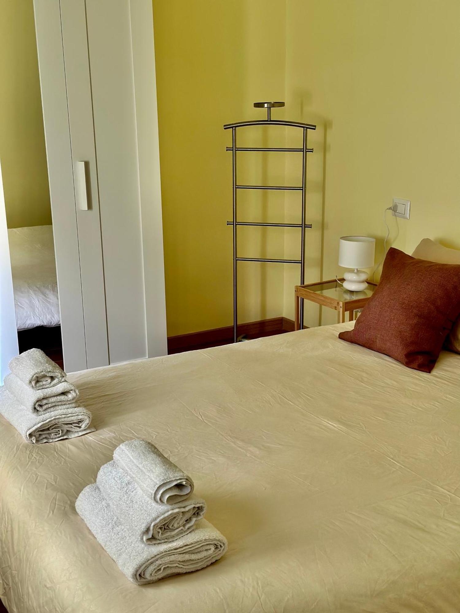 Napule House - Napoli Appartamento In Centro Екстериор снимка