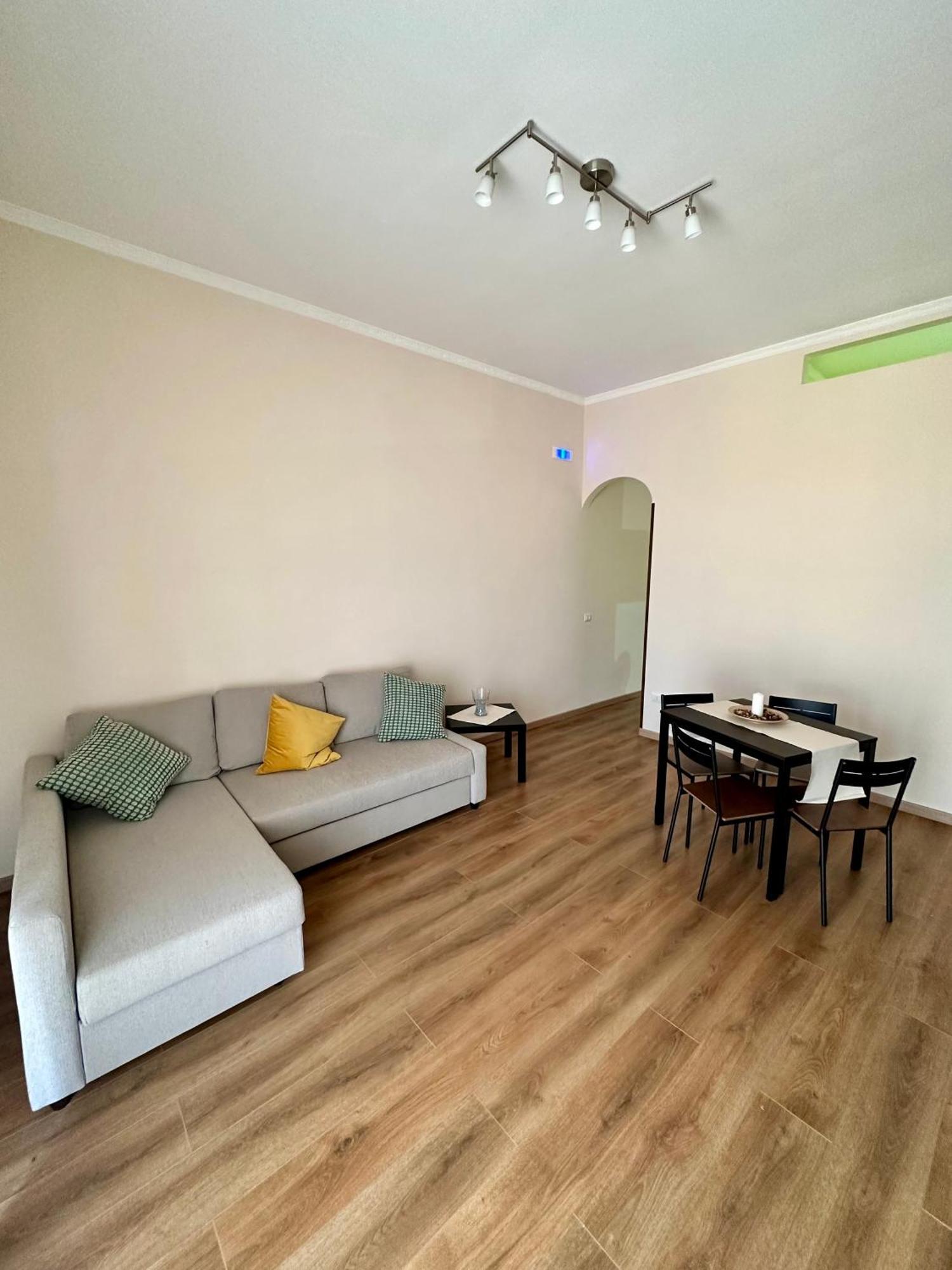 Napule House - Napoli Appartamento In Centro Екстериор снимка